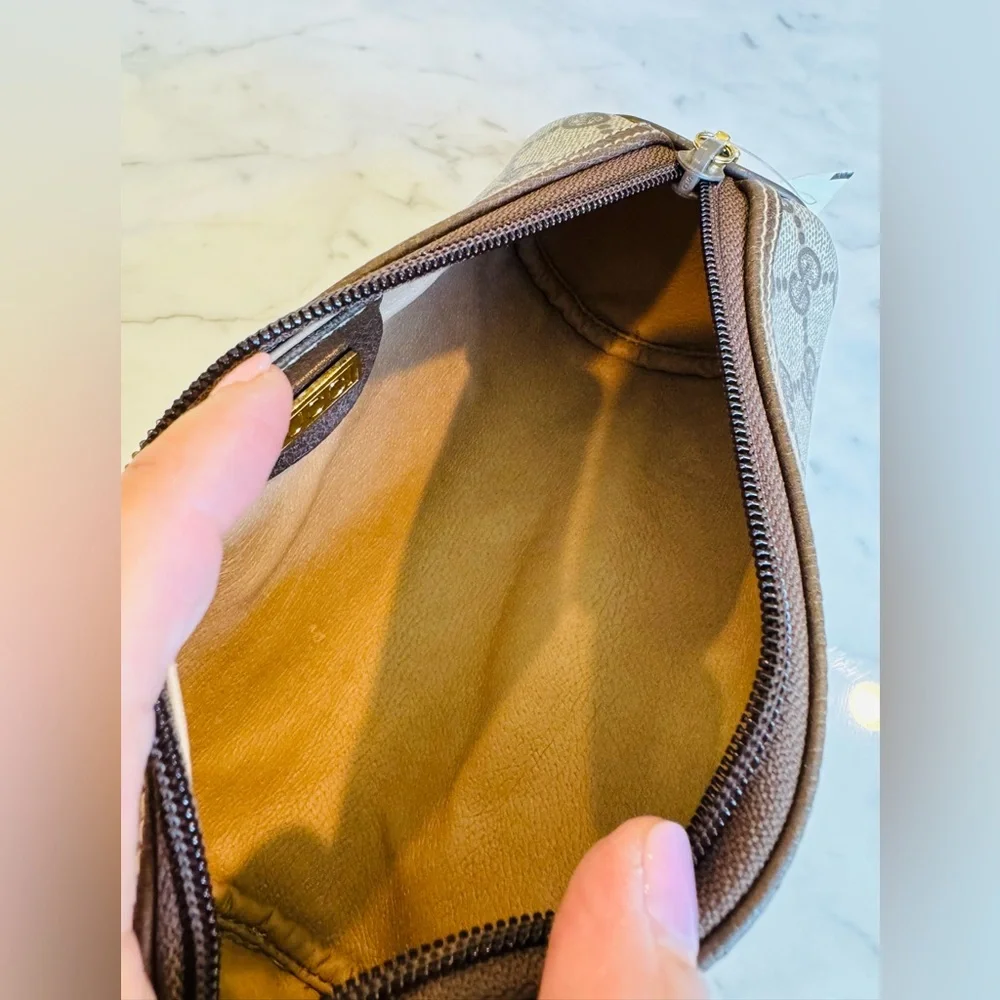 RARE Vintage Unused Gucci Round Makeup Pouch 1980’s in EXCELLENT Condition - Picture 10 of 10